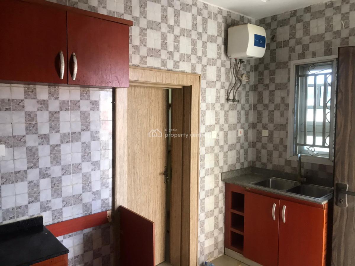 Luxurious 2 Bedroom Block of Flat, 69 Road, Gwarinpa, Abuja, Flat / Apartment for Rent