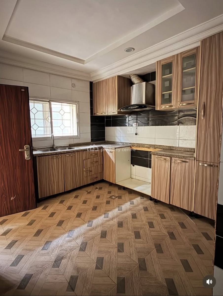4bedroom Terrace Duplex with a Bq, Guzape District, Abuja, Terraced Duplex for Rent