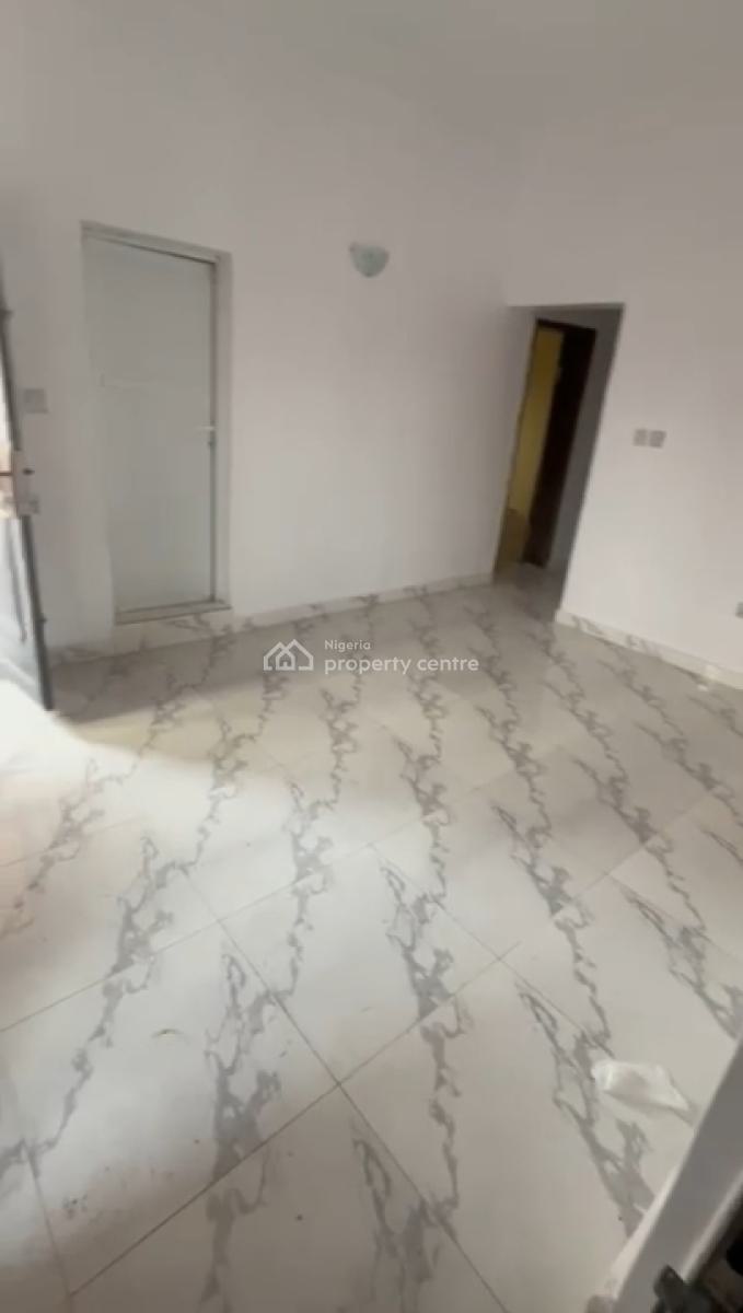 Newly Built Modern 2 Bedroom Apartment, New Garage, Bariga, Shomolu, Lagos, Flat / Apartment for Rent