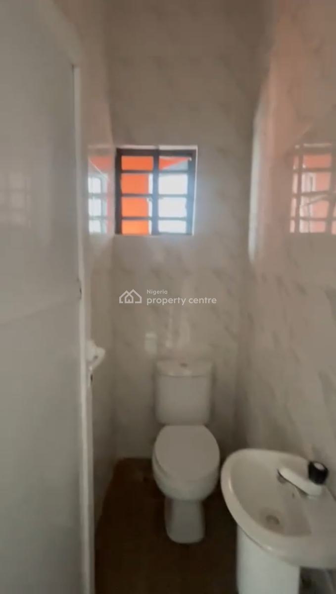 Newly Built Modern 2 Bedroom Apartment, New Garage, Bariga, Shomolu, Lagos, Flat / Apartment for Rent