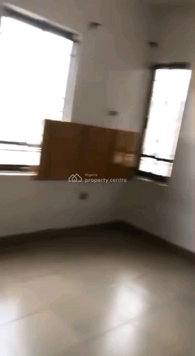 a Decent and Standard 3bedroom Apartment, Upstairs with All Rooms En-s, Agboyi Estate, Alapere, Ketu, Lagos, Flat / Apartment for Rent