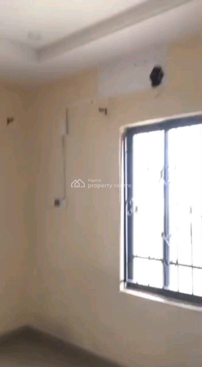 a Decent and Standard 3bedroom Apartment, Upstairs with All Rooms En-s, Agboyi Estate, Alapere, Ketu, Lagos, Flat / Apartment for Rent