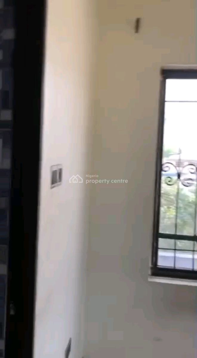 a Decent and Standard 3bedroom Apartment, Upstairs with All Rooms En-s, Agboyi Estate, Alapere, Ketu, Lagos, Flat / Apartment for Rent