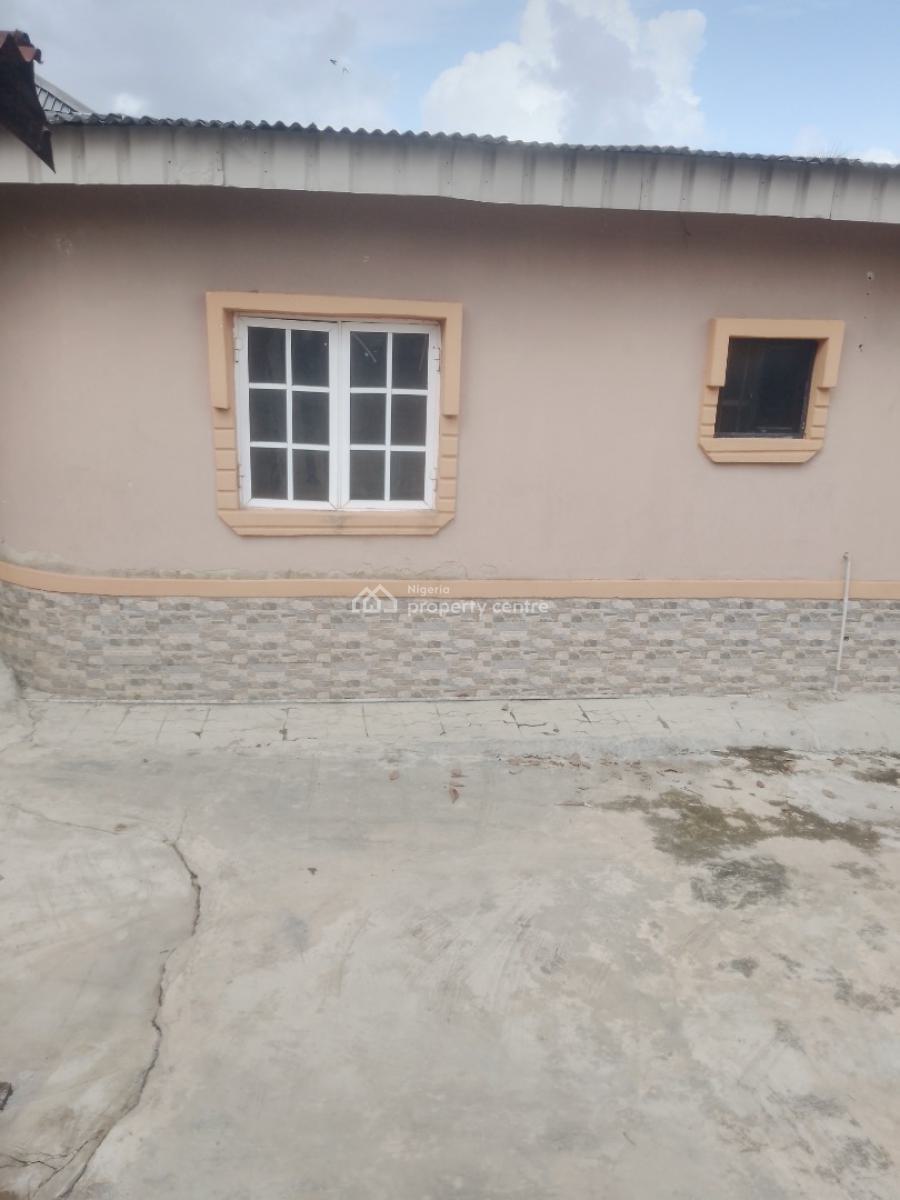 4-bedroom Bungalow Setback in a Serene Environment Not Far From The Ro, Araromi, Lasu Igando Expressway, Akesan, Akesan, Alimosho, Lagos, Detached Bungalow for Sale