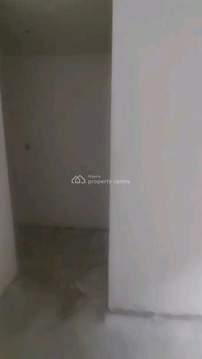 a Decent and Standard Miniflat, Groundfloor with 1toilet and Bath, Off Market Street, Shomolu, Lagos, Mini Flat (room and Parlour) for Rent