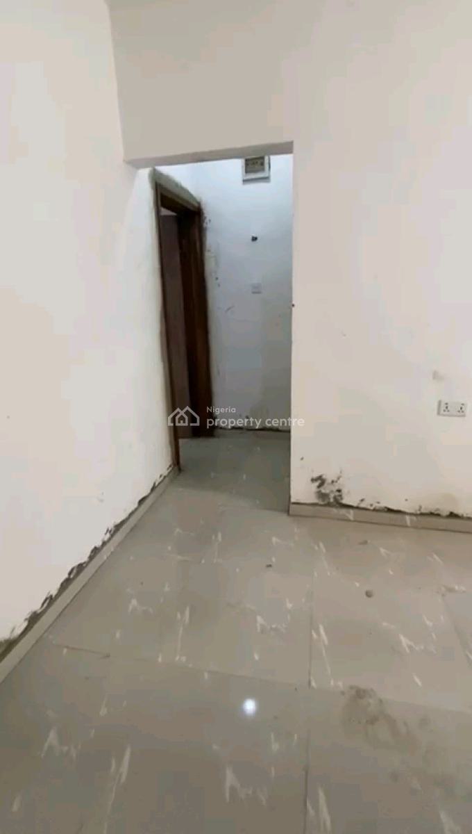 a Decent and Standard Miniflat, Groundfloor with 2toilets and Bath, Off Bajulaye Road, Shomolu, Lagos, Mini Flat (room and Parlour) for Rent