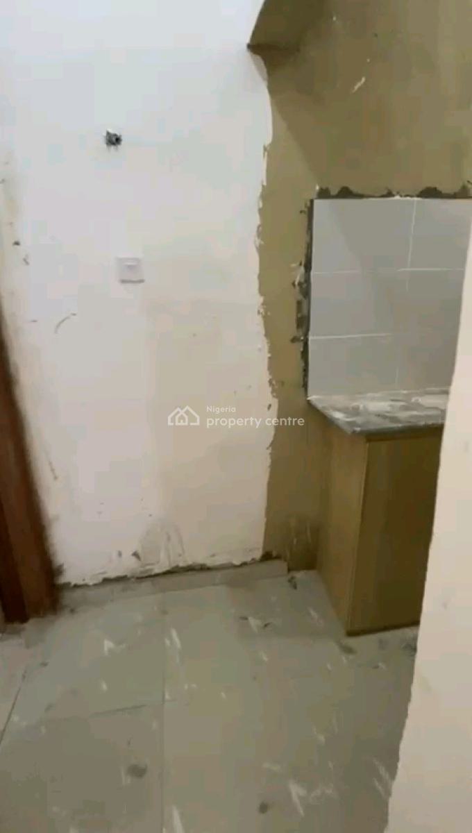 a Decent and Standard Miniflat, Groundfloor with 2toilets and Bath, Off Bajulaye Road, Shomolu, Lagos, Mini Flat (room and Parlour) for Rent