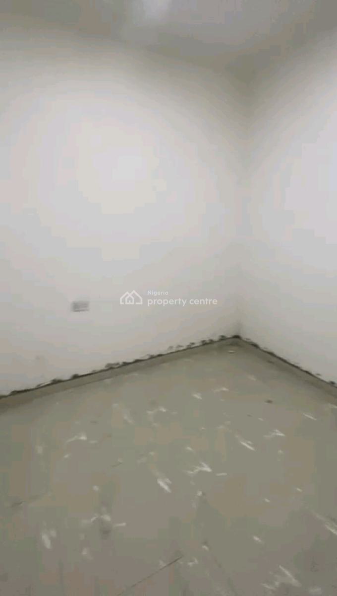 a Decent and Standard Miniflat, Groundfloor with 2toilets and Bath, Off Bajulaye Road, Shomolu, Lagos, Mini Flat (room and Parlour) for Rent