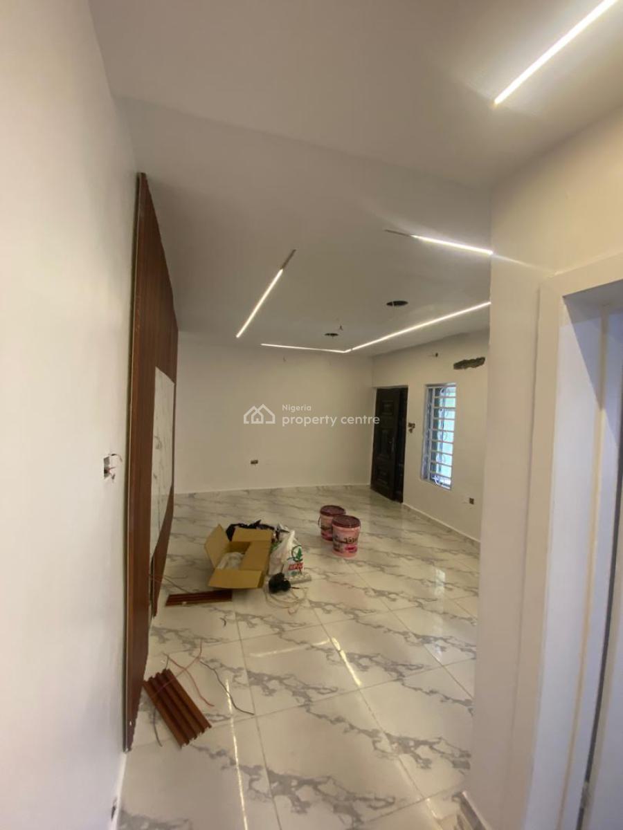 Newly Revamped Self Serviced 2 Bedroom Apartment Upstairs, Adeshola Akinifisi Street Off Tf Kuboye Road, Marwa, Lekki Right, Lekki Phase 1, Lekki, Lagos, Flat / Apartment for Rent