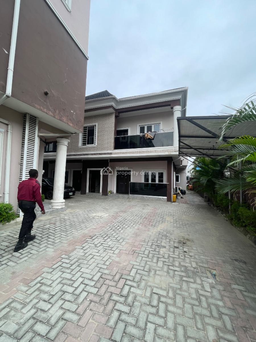3 Bedrooms, Ikate Elegushi, Lekki Phase 1, Lekki, Lagos, Flat / Apartment for Rent
