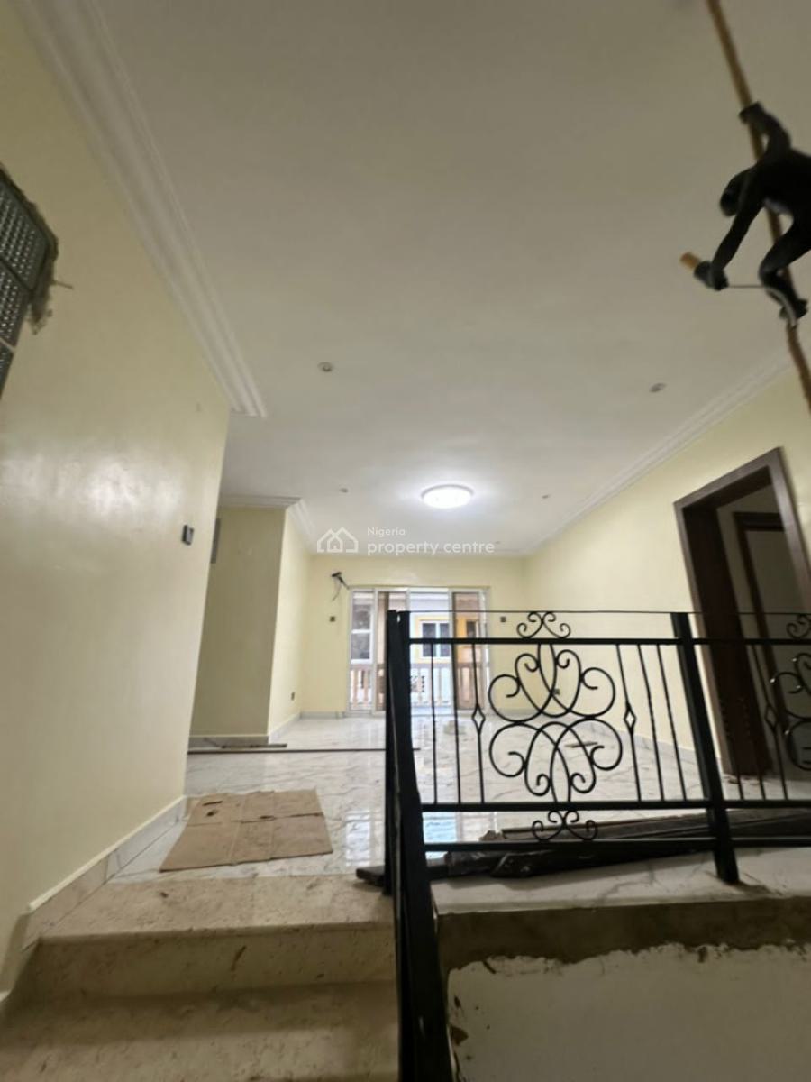 Standard Renovated 4-bedroom Semi Detached House with En-suite Bq, Oniru, Victoria Island (vi), Lagos, Semi-detached Duplex for Sale