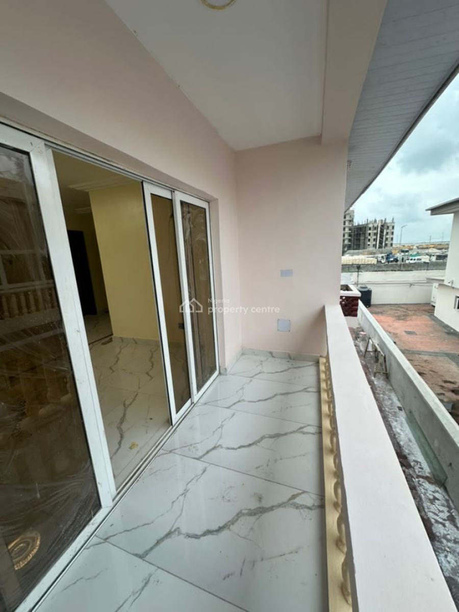 Standard Renovated 4-bedroom Semi Detached House with En-suite Bq, Oniru, Victoria Island (vi), Lagos, Semi-detached Duplex for Sale