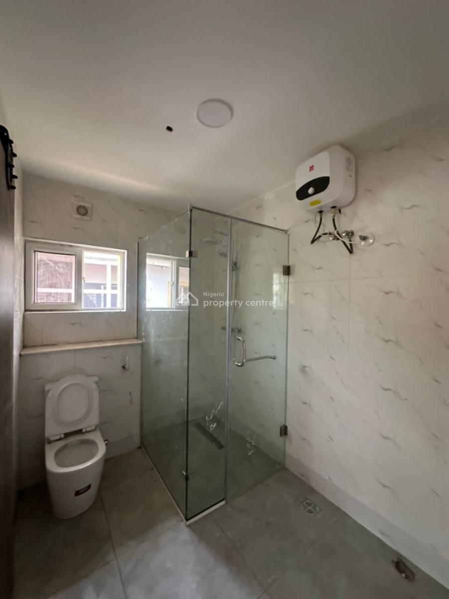 Standard Renovated 4-bedroom Semi Detached House with En-suite Bq, Oniru, Victoria Island (vi), Lagos, Semi-detached Duplex for Sale
