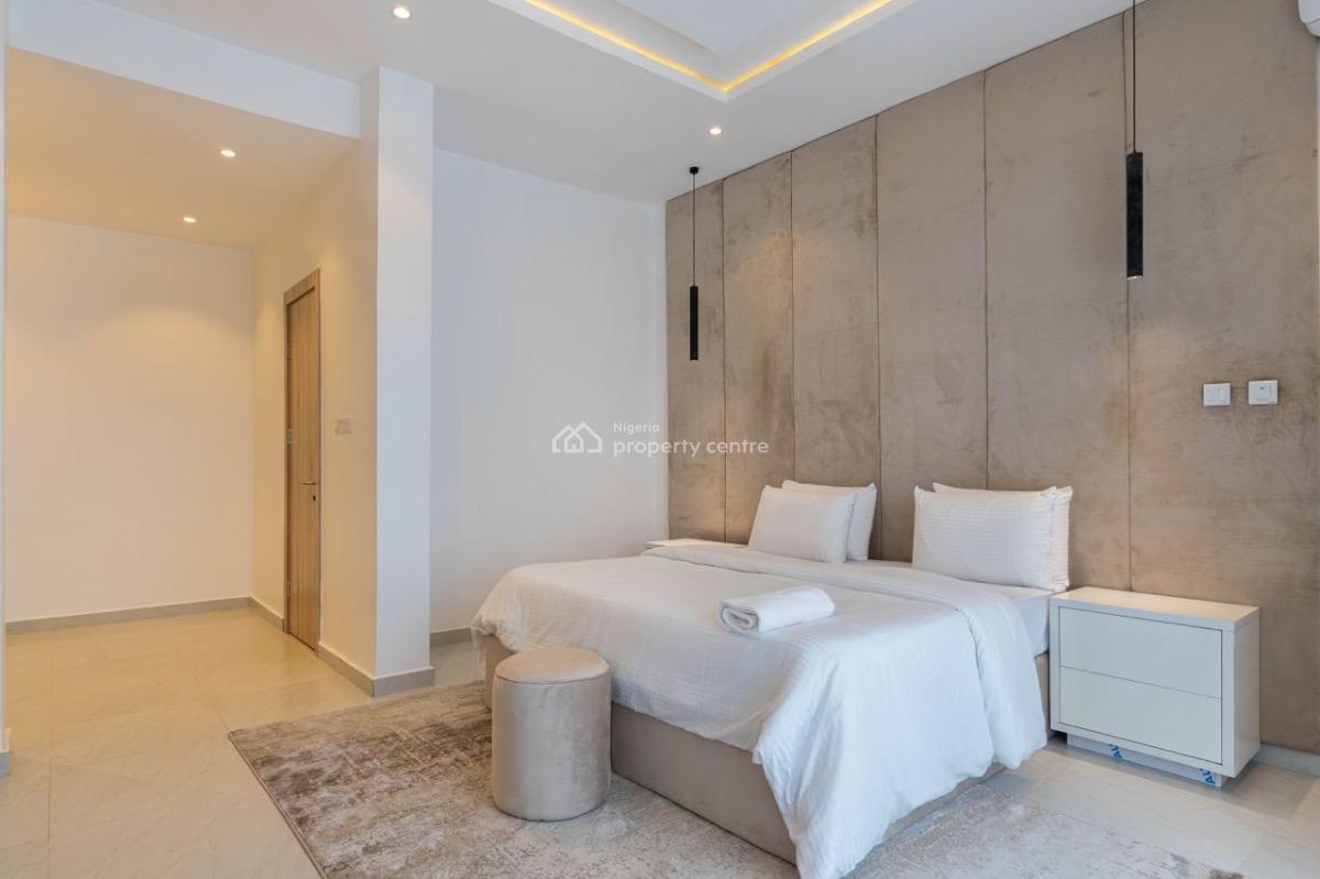 Beautiful 2 Bedroom Apartment with Top Notch Amenities, Admiralty Way, Lekki Phase 1, Lekki Phase 1, Lekki, Lagos, Flat / Apartment Short Let