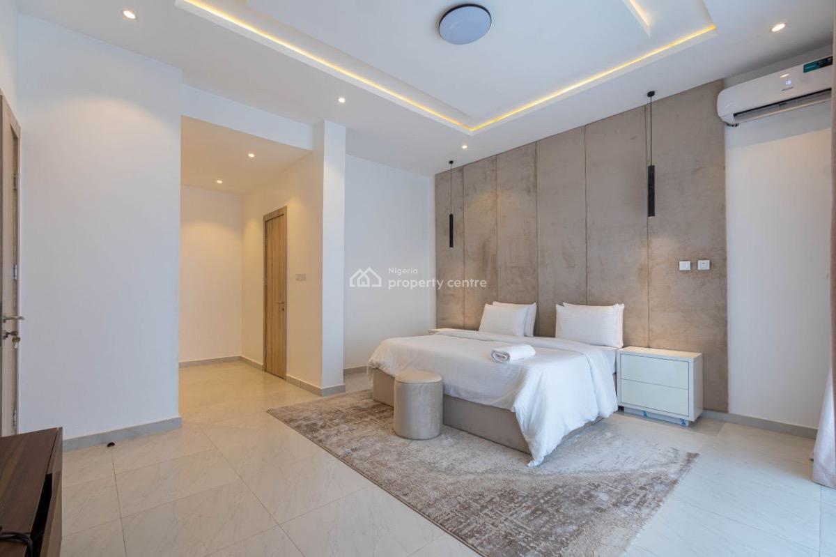 Beautiful 2 Bedroom Apartment with Top Notch Amenities, Admiralty Way, Lekki Phase 1, Lekki Phase 1, Lekki, Lagos, Flat / Apartment Short Let