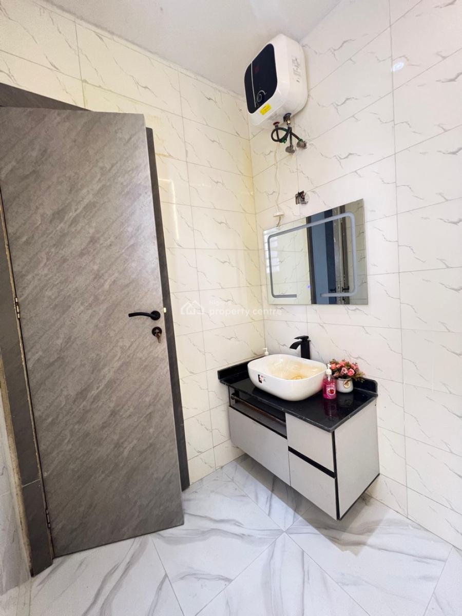 Tastefully Finished 2 Bedroom Apartment Fully Furnished, Lekki Phase 1, Lekki, Lagos, Flat / Apartment for Sale