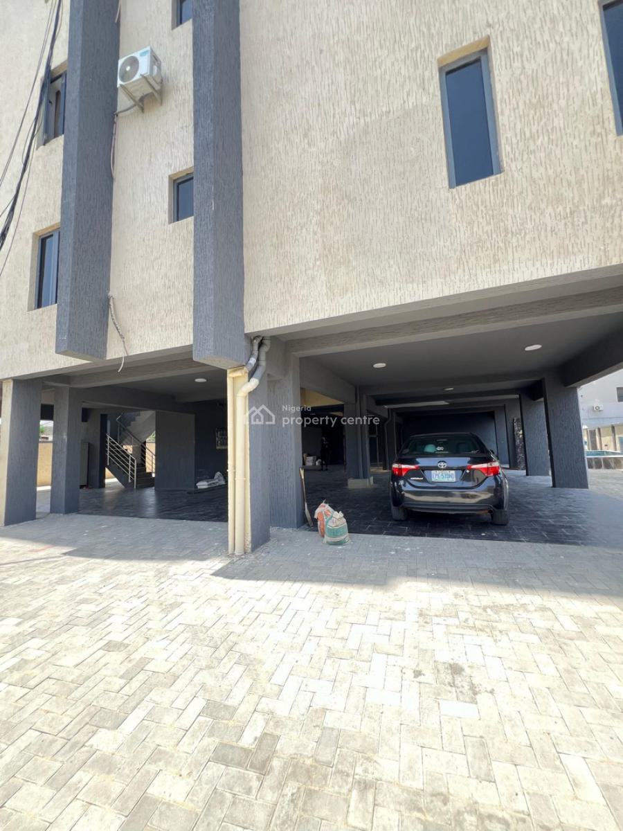 Super Luxury 3 Bedroom Maisonette, Lekki Phase 1, Lekki, Lagos, Flat / Apartment for Sale
