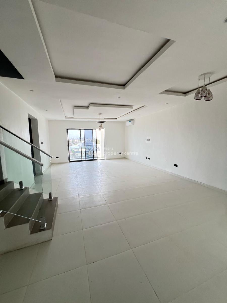 Super Luxury 3 Bedroom Maisonette, Lekki Phase 1, Lekki, Lagos, Flat / Apartment for Sale