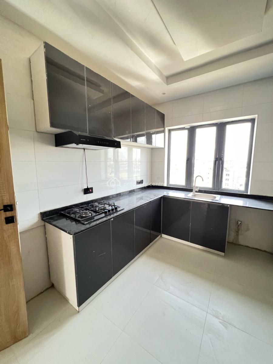 Super Luxury 3 Bedroom Maisonette, Lekki Phase 1, Lekki, Lagos, Flat / Apartment for Sale