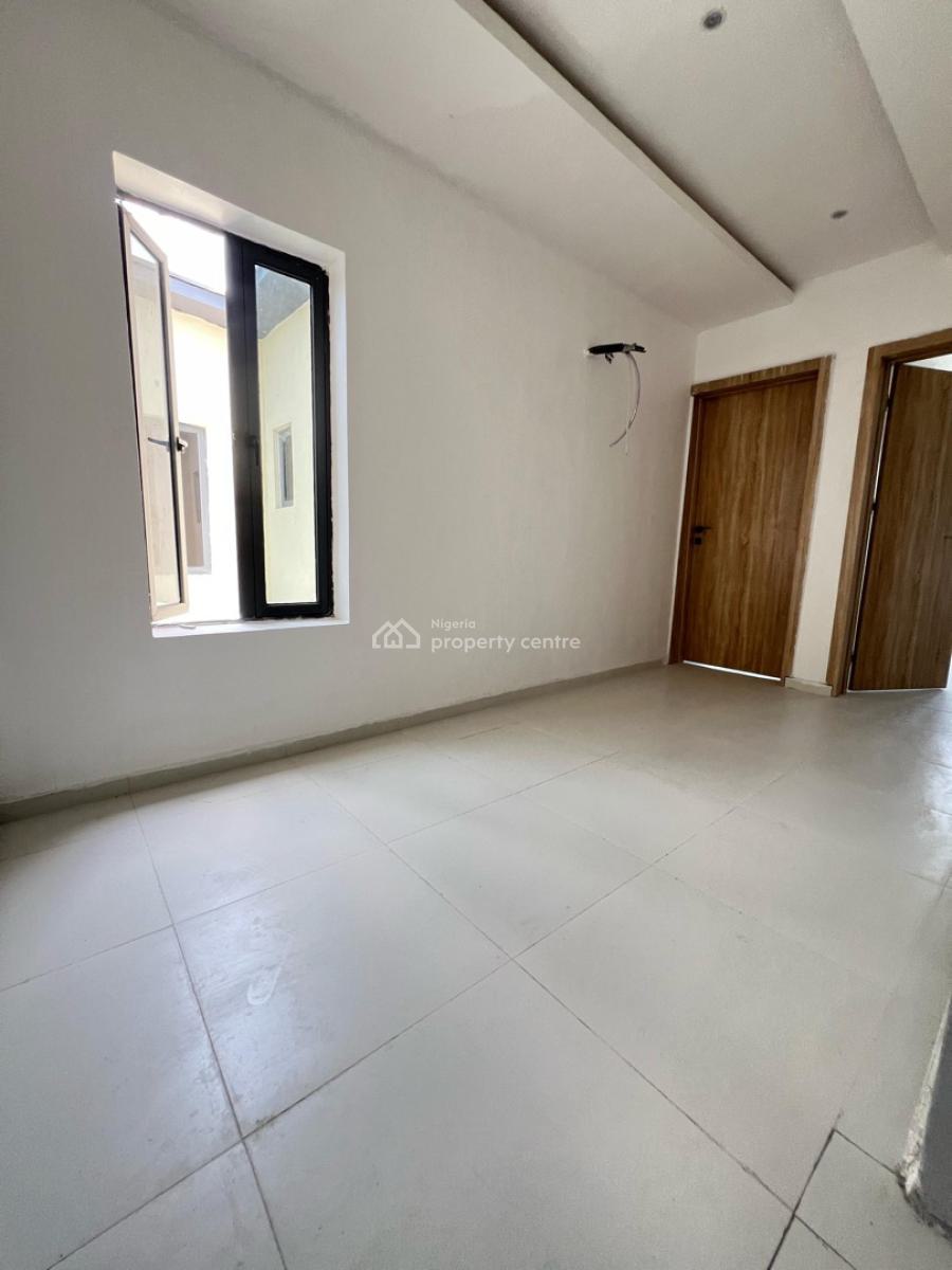 Super Luxury 3 Bedroom Maisonette, Lekki Phase 1, Lekki, Lagos, Flat / Apartment for Sale