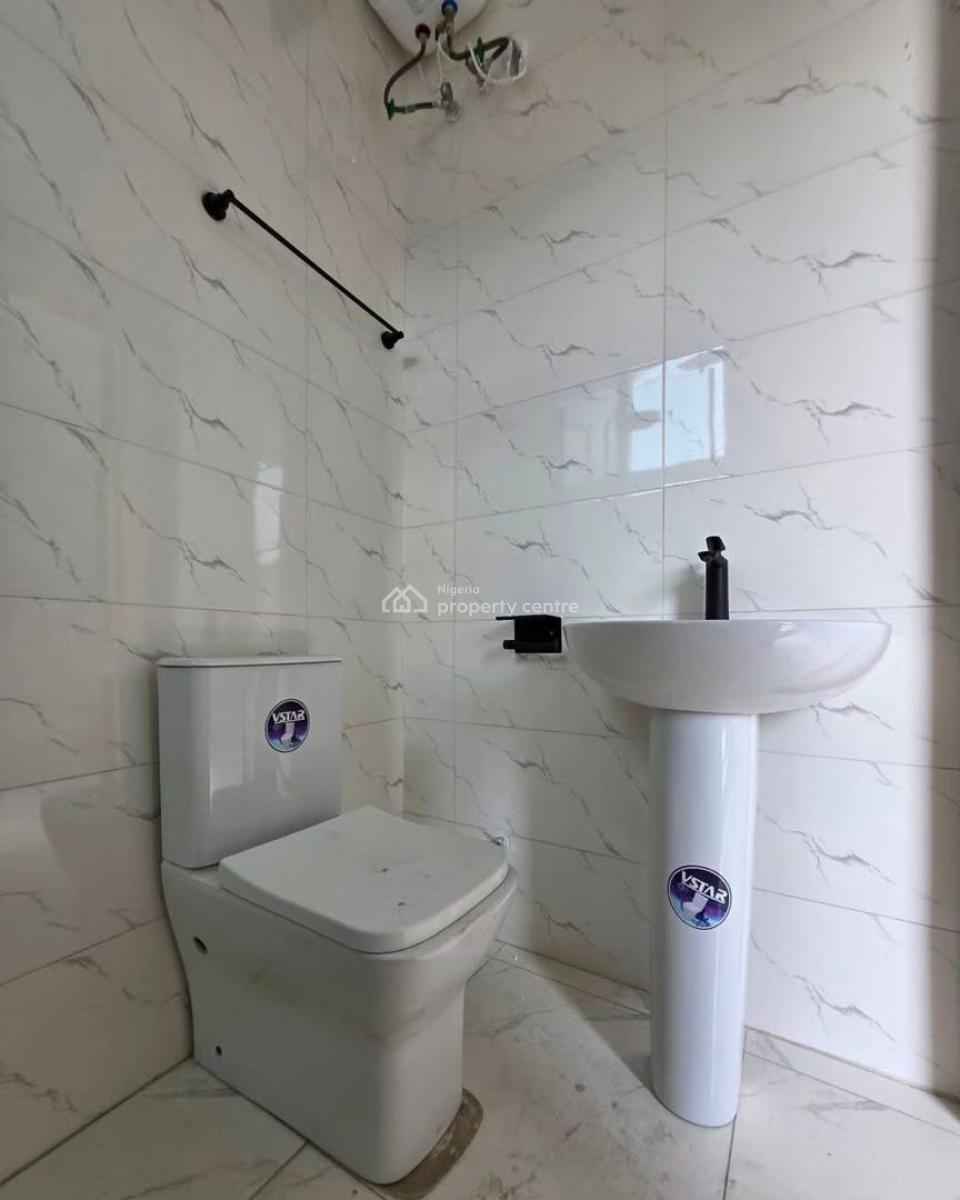 Well Maintained 3 Bedrooms Terraced Duplex, Ikota, Lekki, Lagos, Terraced Duplex for Rent
