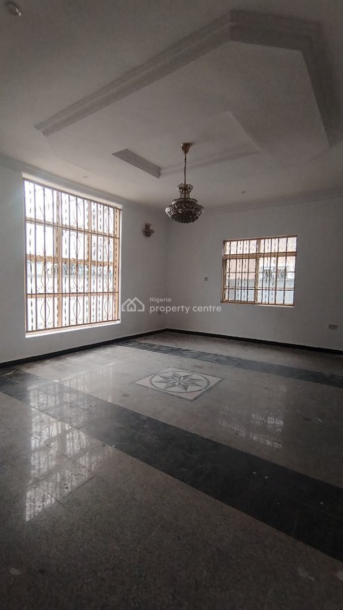 Spacious Massive Luxury 5 Bedrooms Fully Detached Duplex with Bq, Lekki Phase 1, Lekki, Lagos, Flat / Apartment for Rent
