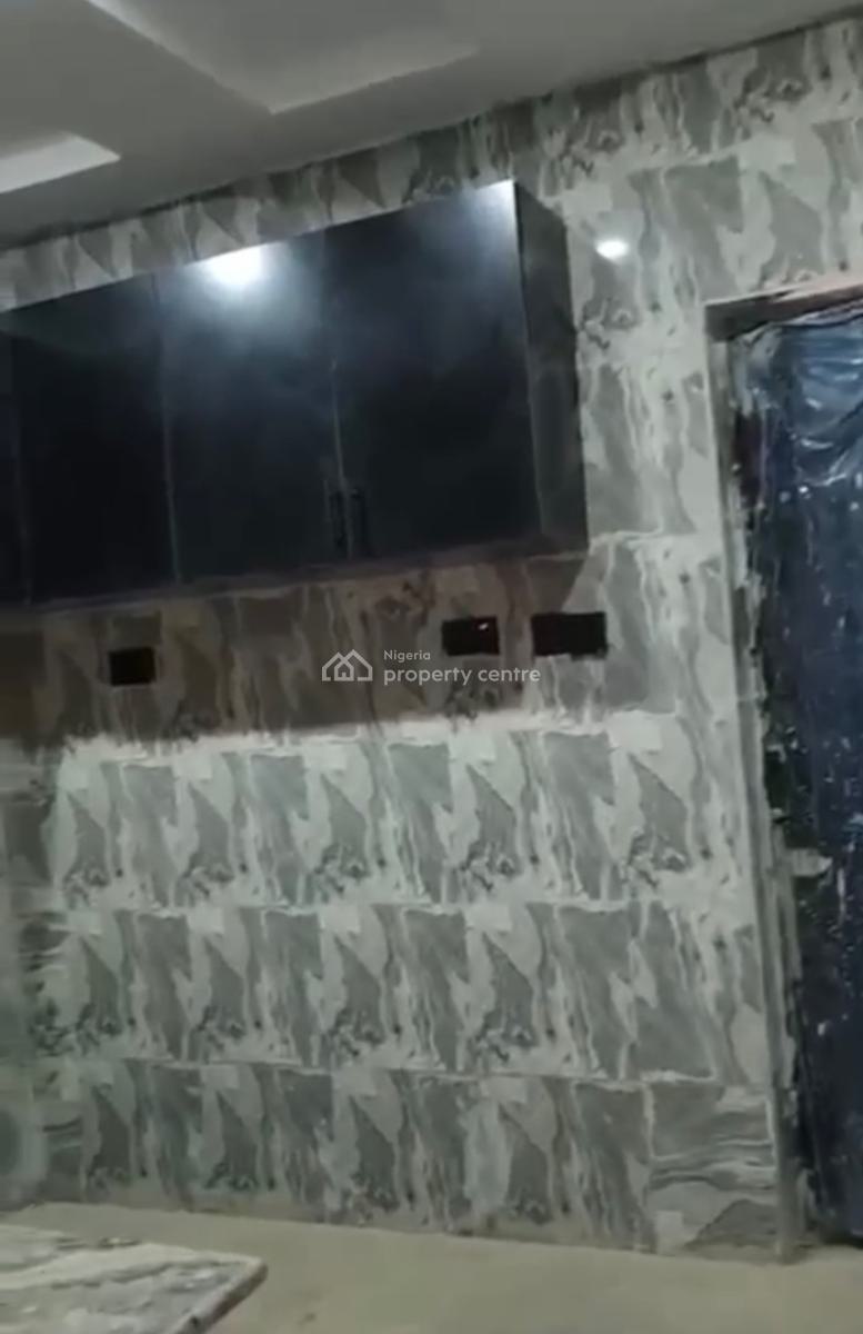 Well Finished 2 Bedroom Apartment, Area 1, Garki., Garki, Abuja, Flat / Apartment for Sale
