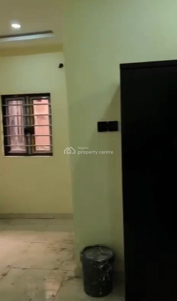 Well Finished 2 Bedroom Apartment, Area 1, Garki., Garki, Abuja, Flat / Apartment for Sale