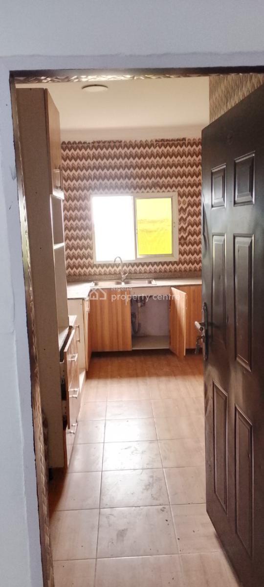 a Standard Room and Parlor, Chevron Drive Paradise 3 Estate Chevron, Lekki, Lagos, Mini Flat (room and Parlour) for Rent