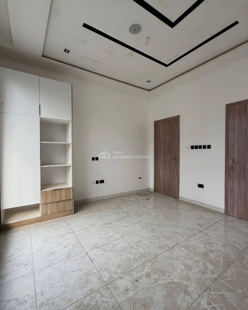 2 & 3 Bedroom Apartment with Pool & Gym for, Ikate Lekki, Lekki, Lagos, Block of Flats for Sale