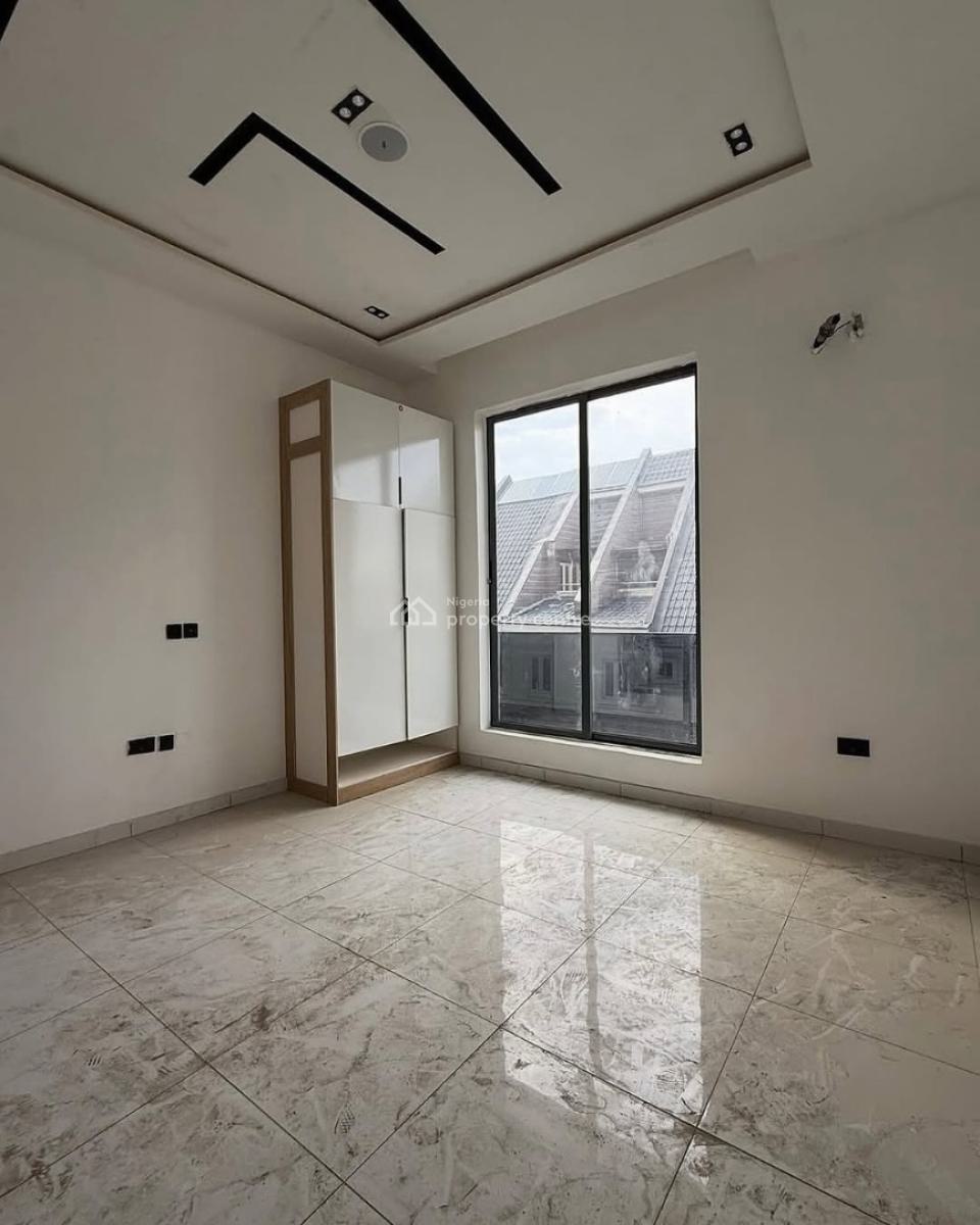 2 & 3 Bedroom Apartment with Pool & Gym for, Ikate Lekki, Lekki, Lagos, Block of Flats for Sale