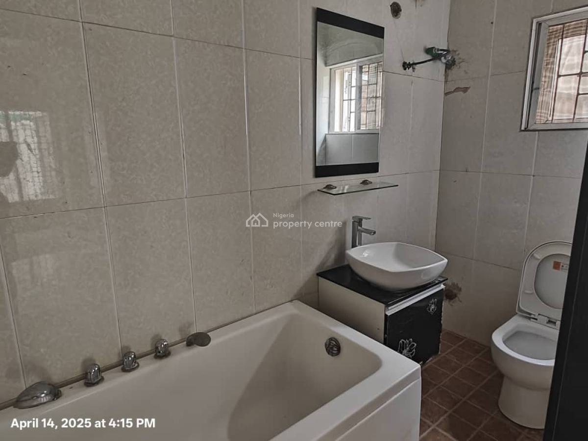 Very Clean 2 Bedroom in an Estate in Lekki., Osapa London. Lekki Kagos., Lekki, Lagos, Flat / Apartment for Rent