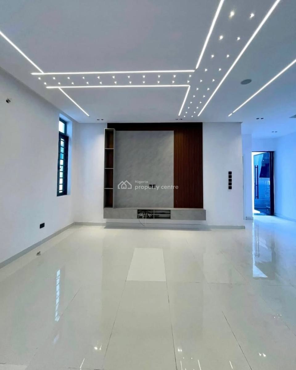4 Bedroom Semi-detached Duplex with Bq, Lekki, Lagos, Semi-detached Duplex for Sale