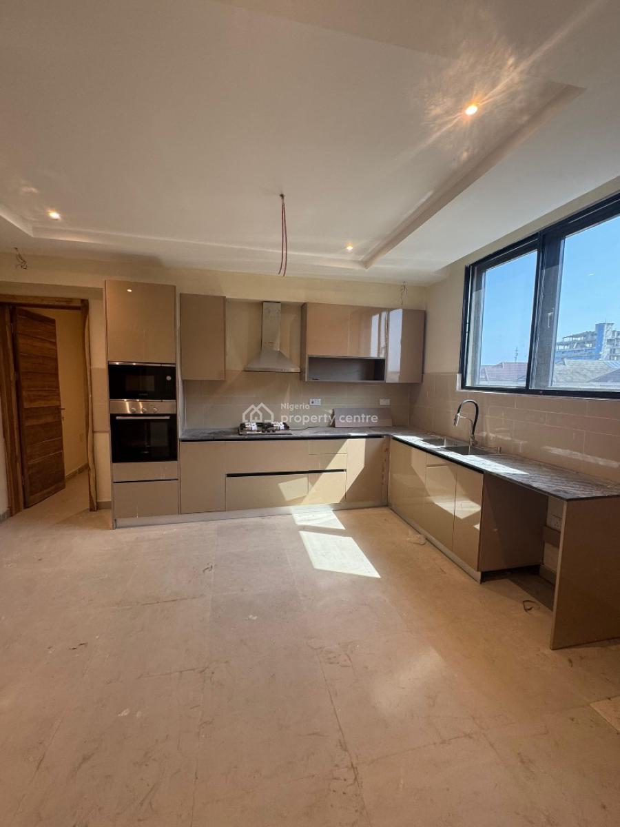 Tastefully Finished Luxurious 3 Bedroom Apartment, Off Admiralty Way, Lekki Phase 1, Lekki, Lagos, Flat / Apartment for Sale