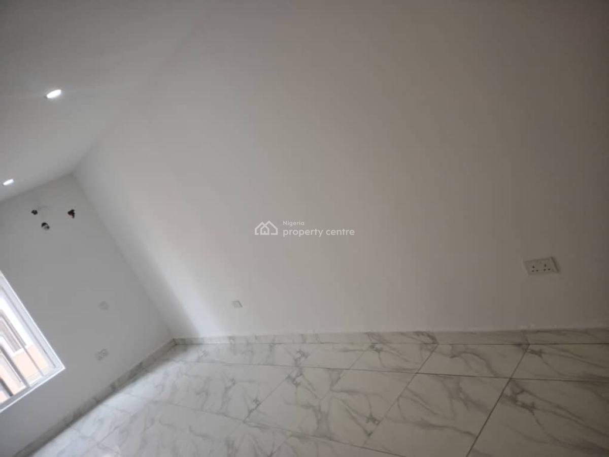 Standard Massive Master Bedroom in a Duplex, Osapa, Lekki, Lagos, Self Contain (single Rooms) for Rent