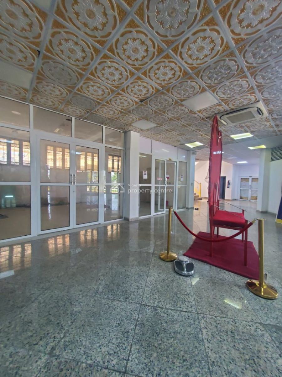a Spacious Shop for Restaurant Available, Oniru, Lekki Phase 1, Lekki, Lagos, Restaurant / Bar for Rent