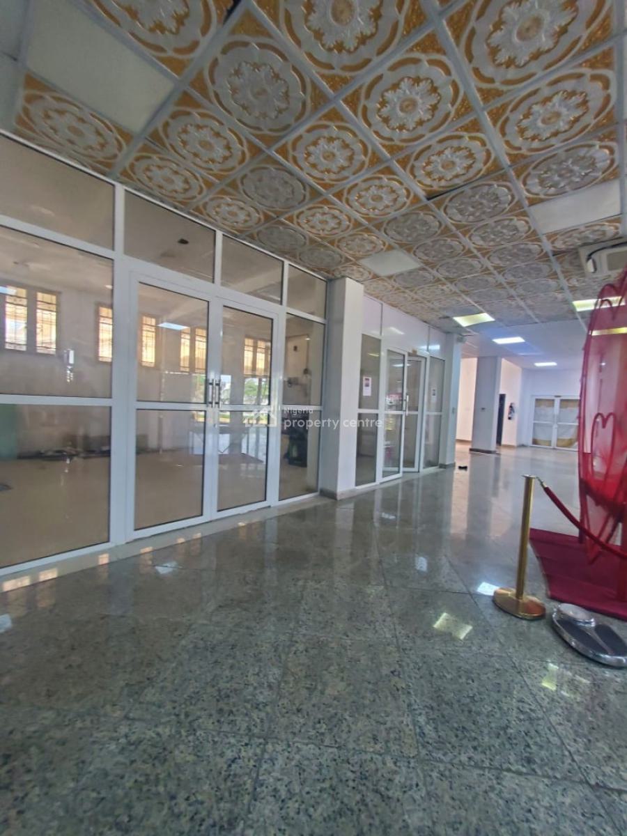 a Spacious Shop for Restaurant Available, Oniru, Lekki Phase 1, Lekki, Lagos, Restaurant / Bar for Rent