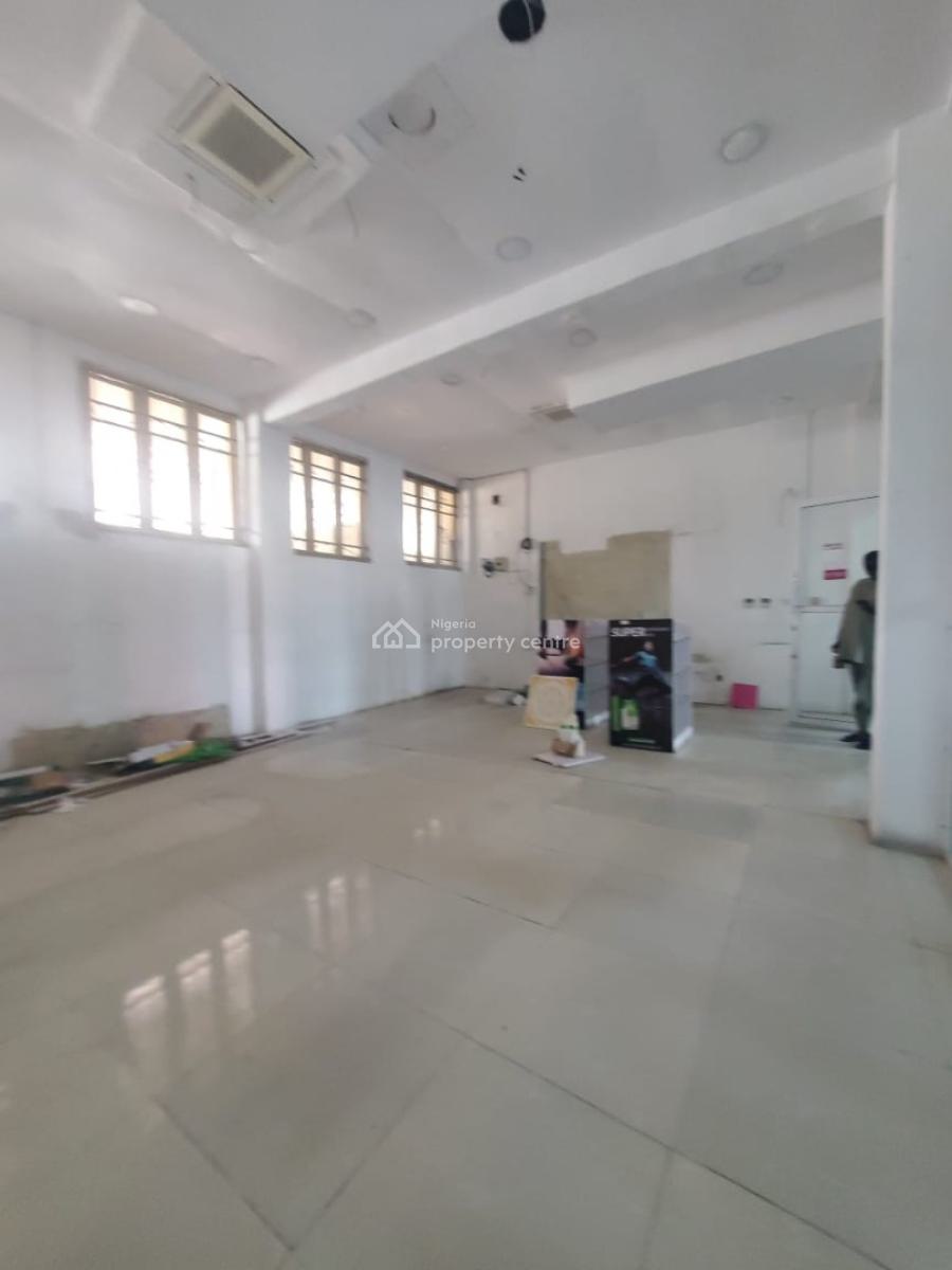 a Spacious Shop for Restaurant Available, Oniru, Lekki Phase 1, Lekki, Lagos, Restaurant / Bar for Rent