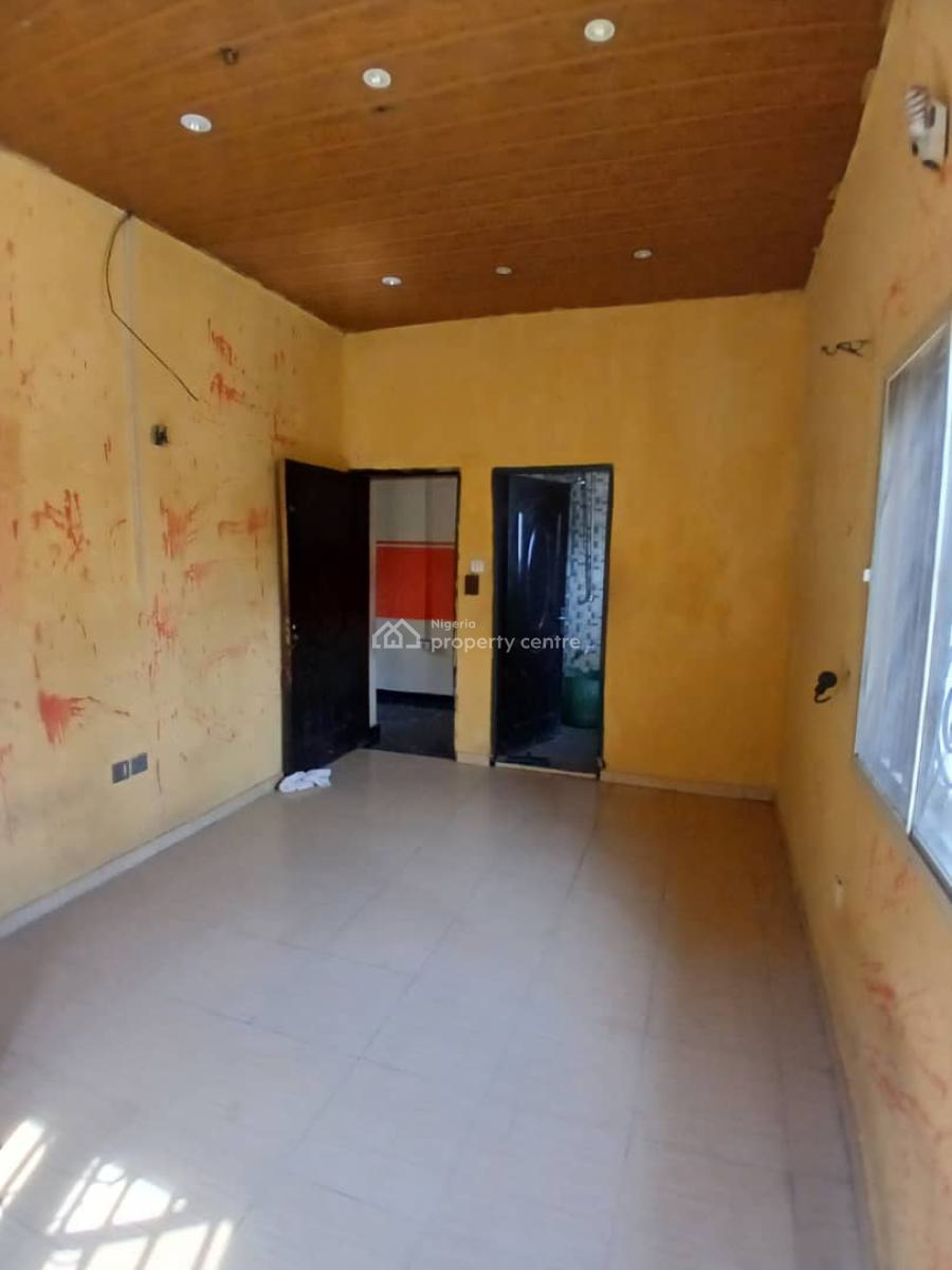 Decent Spacious 2 Bedroom Flat, Marshy Hill Estate, Addo Road, Ajah, Lagos, Flat / Apartment for Rent