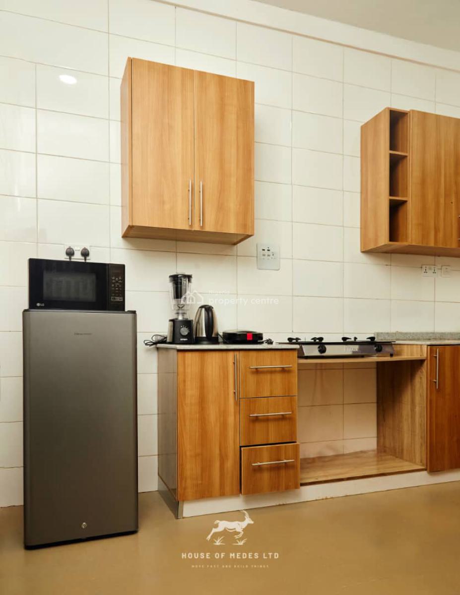Well Furnished 2 Bedroom Flat, Gilmore Area, Jahi, Abuja, Flat / Apartment for Rent