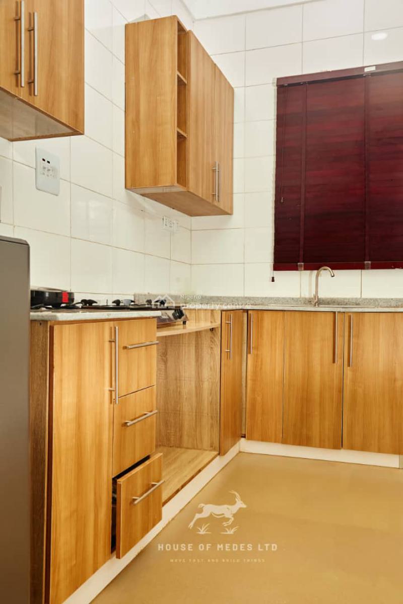 Well Furnished 2 Bedroom Flat, Gilmore Area, Jahi, Abuja, Flat / Apartment for Rent