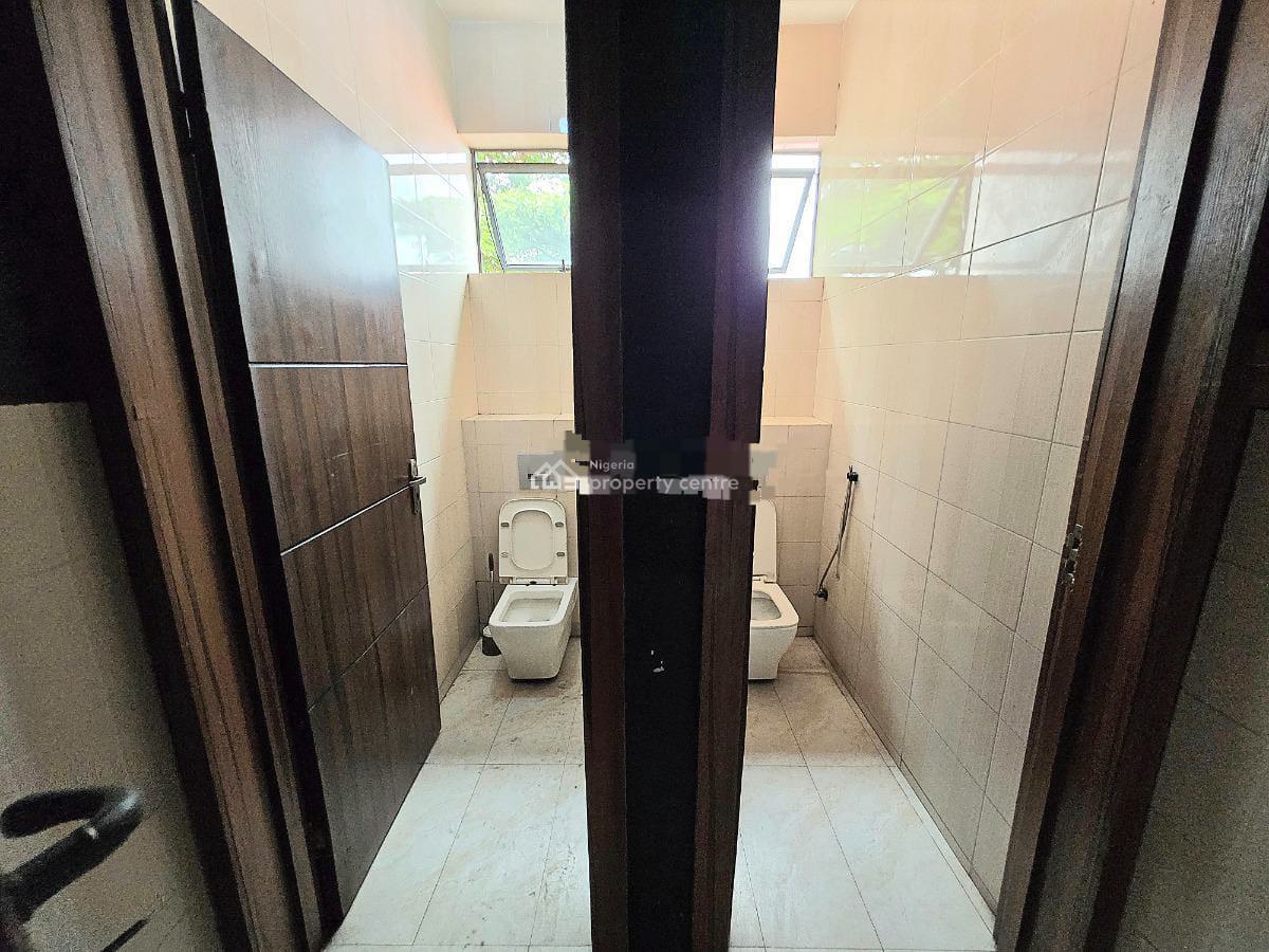 Spacious Lounge & Restaurant Measuring 527 Sqm, Off Admiralty Way, Lekki Phase 1, Lekki, Lagos, Restaurant / Bar for Rent