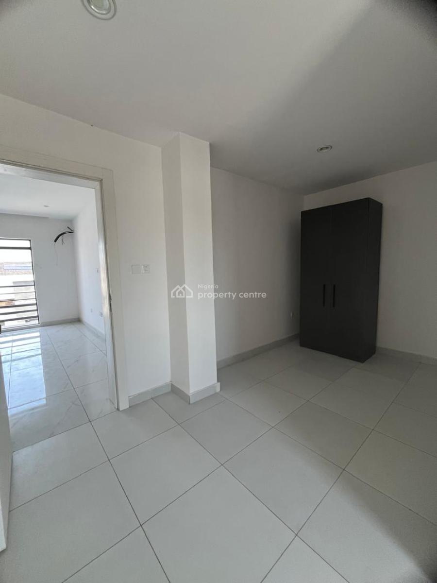 3 Bedroom Apartment, Lekki Phase 1, Lekki, Lagos, Flat / Apartment for Rent