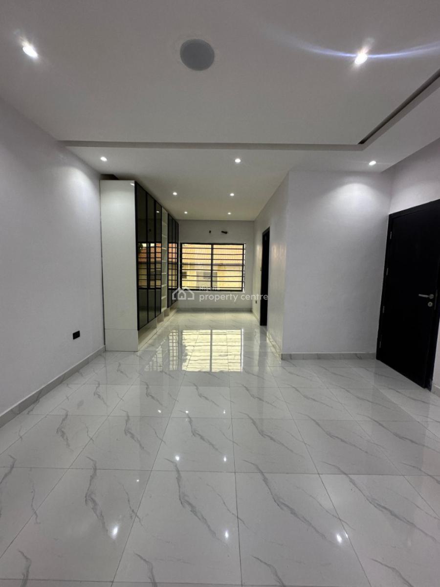 Newly Built 2 Bedroom Apartments with Exceptional Facilities, Lekki Phase 1, Lekki, Lagos, Flat / Apartment for Sale