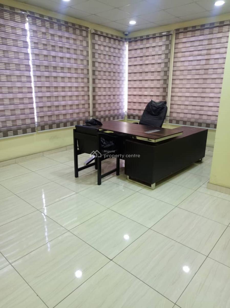 a Commercial Property of 7bedrooms with Two Rooms Bq., Anthony Village Maryland, Anthony, Maryland, Lagos, Office Space for Rent