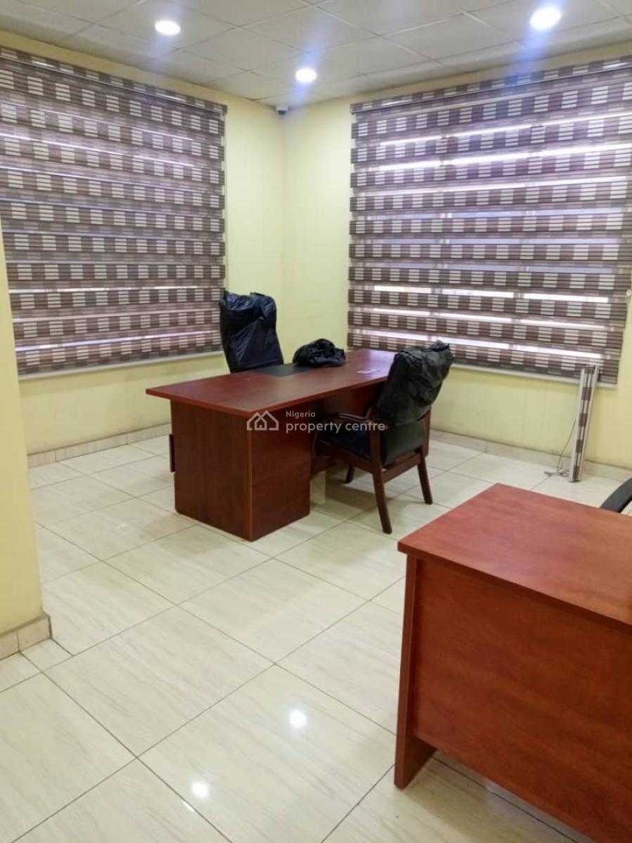 a Commercial Property of 7bedrooms with Two Rooms Bq., Anthony Village Maryland, Anthony, Maryland, Lagos, Office Space for Rent