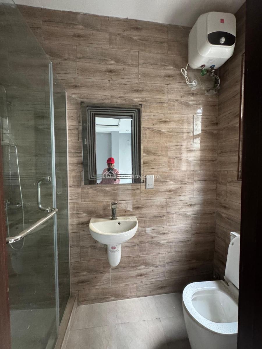 Tastefully Finished 2 Bedroom Apartment, Off Admiralty Road, Lekki Phase 1, Lekki, Lagos, Flat / Apartment for Rent