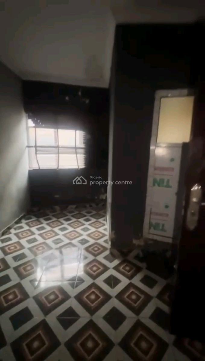a Decent and Standard Miniflat, Upstairs with Pop, Personal Balcony, Jibowu-waec Axis, Yaba, Lagos, Mini Flat (room and Parlour) for Rent