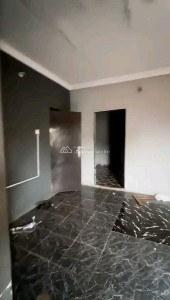 a Decent and Standard Miniflat, Upstairs with Pop, Personal Balcony, Jibowu-waec Axis, Yaba, Lagos, Mini Flat (room and Parlour) for Rent
