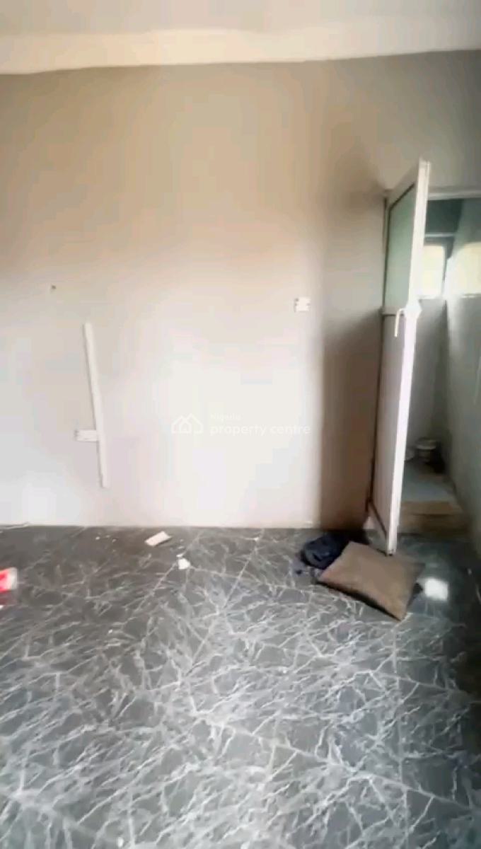 a Decent and Standard Miniflat, Upstairs with Pop, Personal Balcony, Jibowu-waec Axis, Yaba, Lagos, Mini Flat (room and Parlour) for Rent